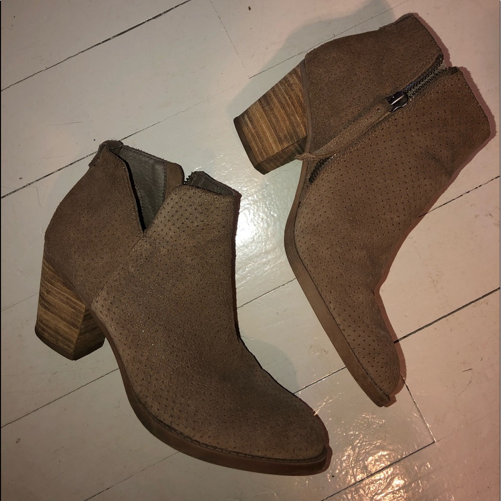 Dolce Vita Booties